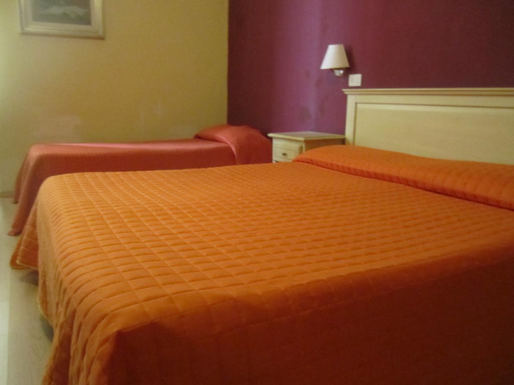 Hotel Savonarola Floransa Oda fotoğraf
